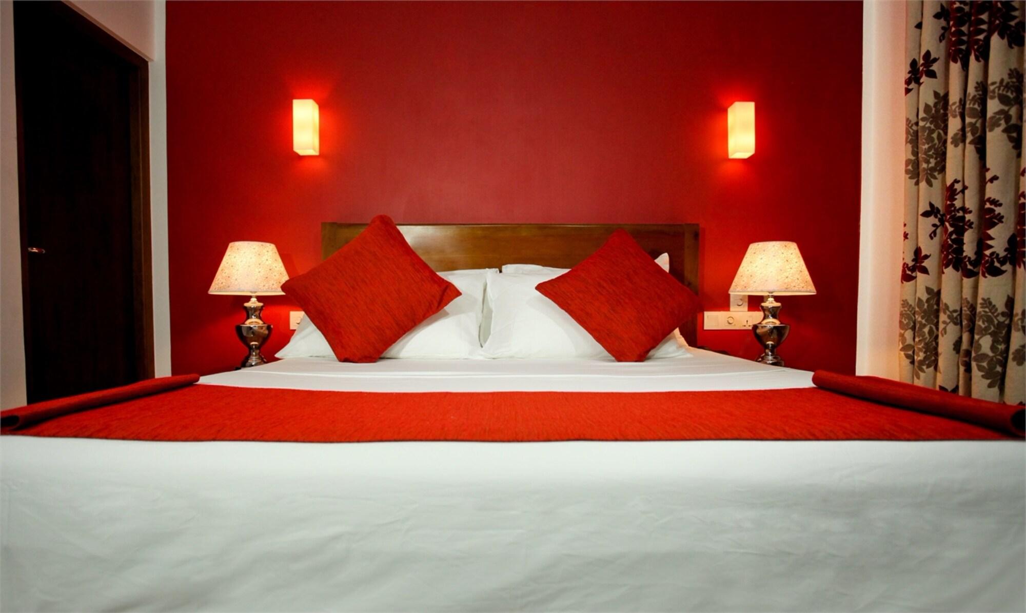 Hotel Travellers Nest Kandy Buitenkant foto